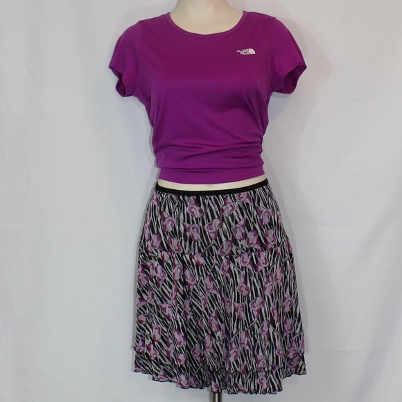 Diane von Furstenberg Silk Flouncy Floral Purples, Blacks White Skirt size 10 - Picture 1 of 6